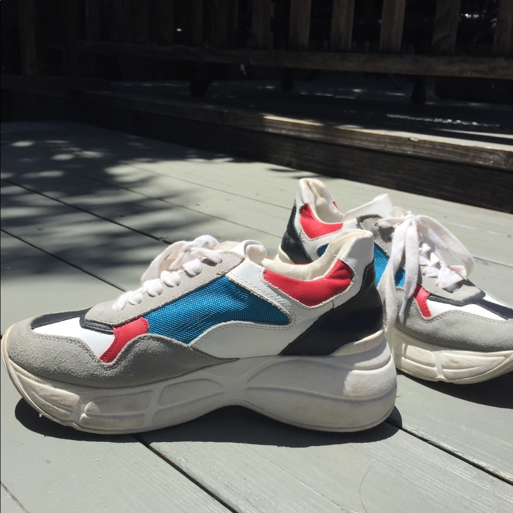 Steve Madden Platform Sneakers✨